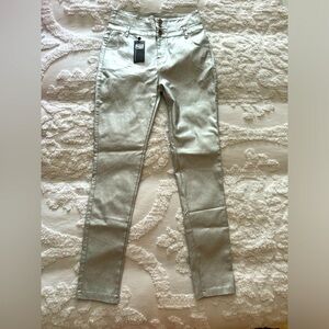 NWT MATTE METALLIC STRETCHY SILVER PULL ON JEANS WOMEN’s SIZE L
